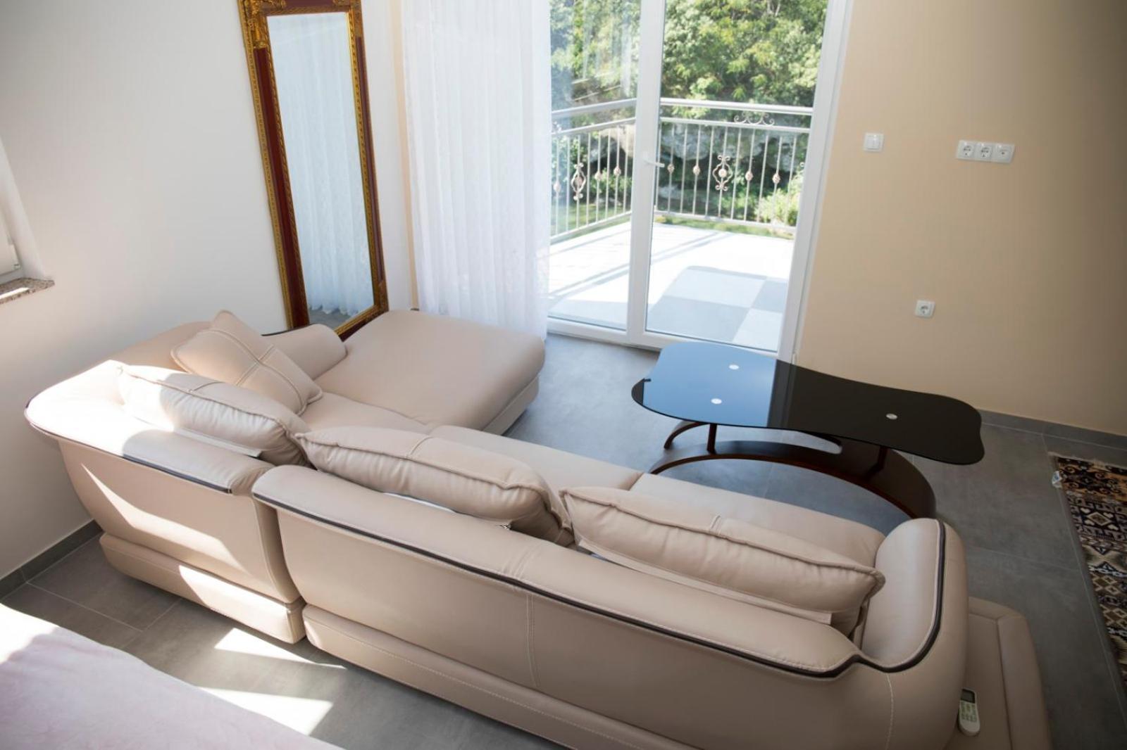 Kovac Riverfront Apartments Mostar Exterior photo